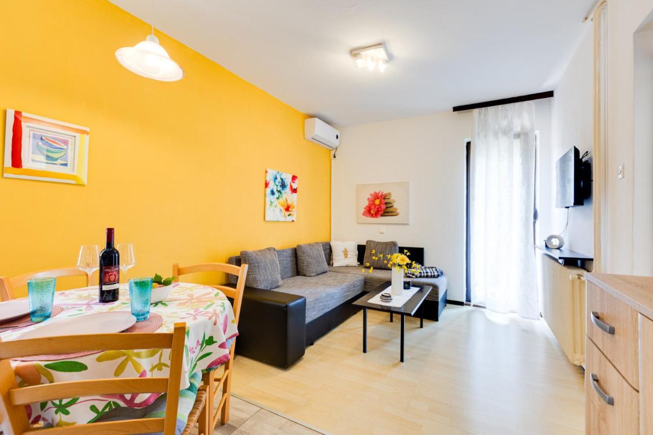 Apartman Kovac Malinska Eksteriør billede